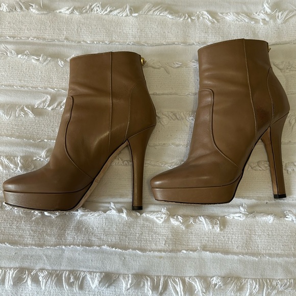 Jimmy Choo 38.5 Blonde Dyers Calf Leather booties - Picture 2 of 9